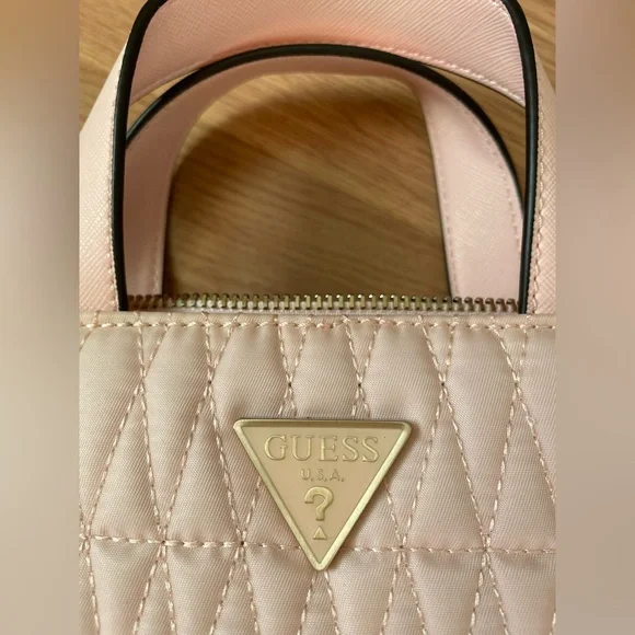 GUESS - NWOT- Mini nylon tote w/ crossbody strap, light pink - Picture 7 of 9